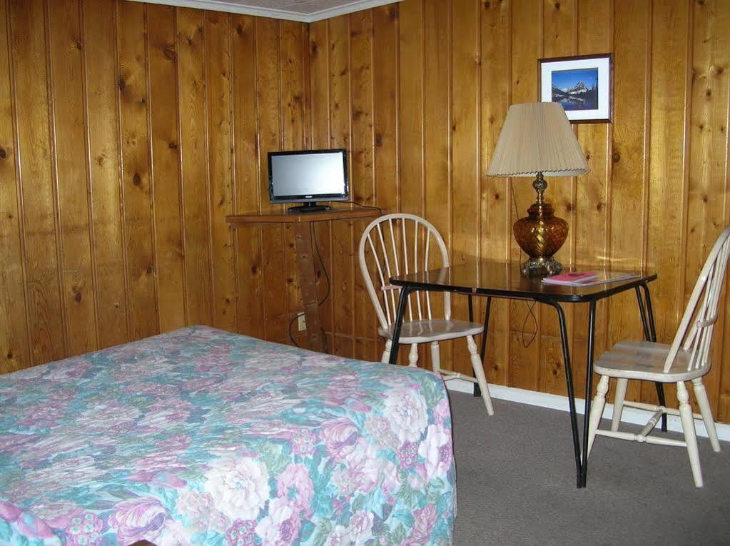 Little River Motel Saint Regis St. Regis Exterior foto