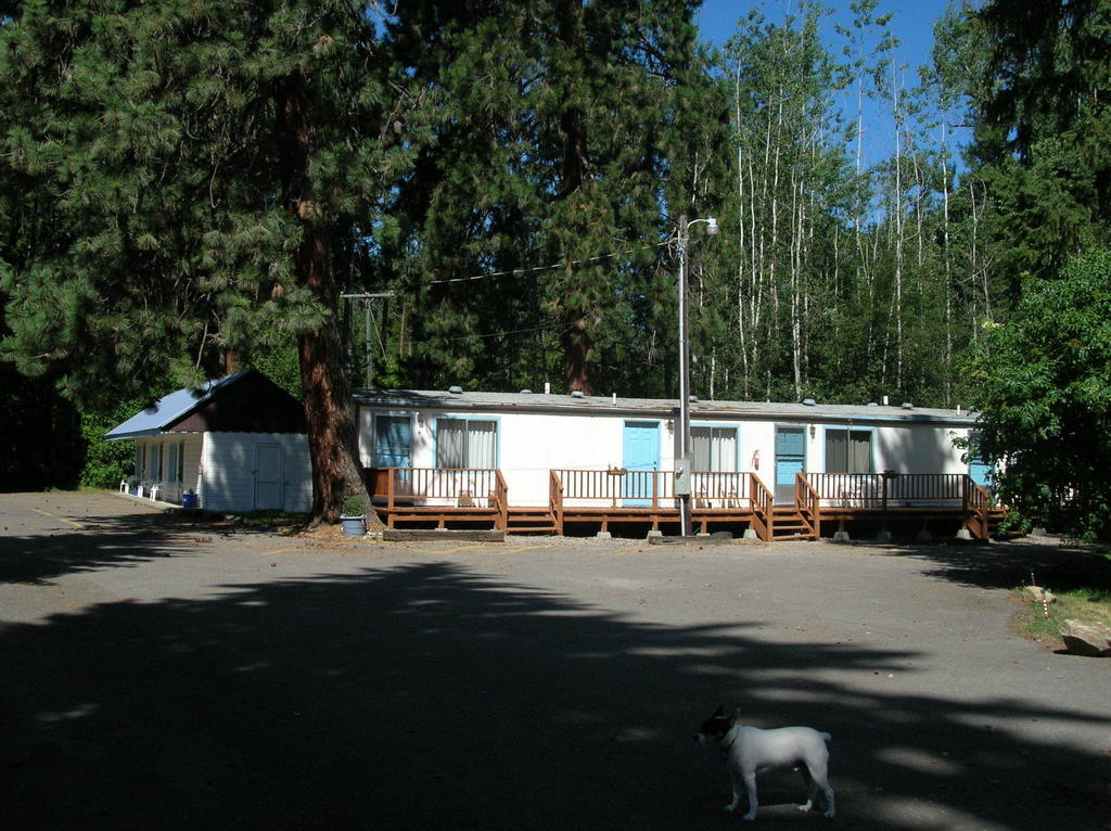 Little River Motel Saint Regis St. Regis Exterior foto